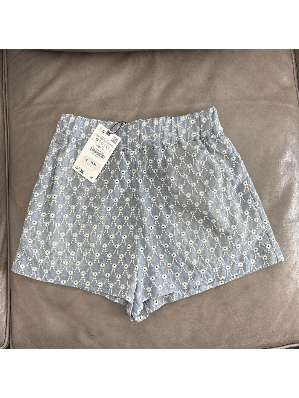 Zara Women's Blue Shorts